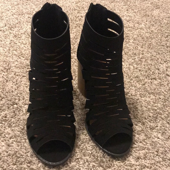 Black booties - Picture 3 of 6